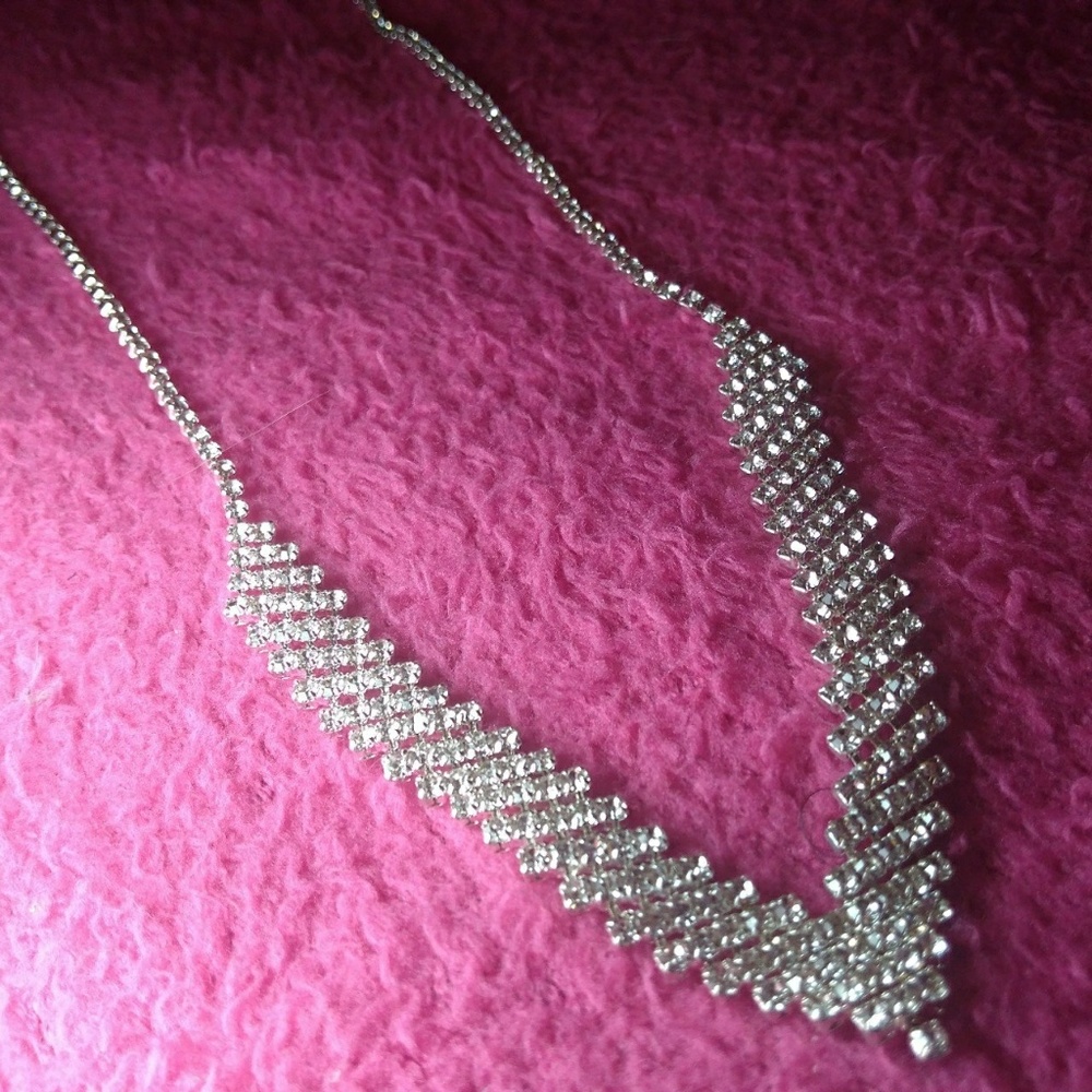 V-neck nickel free diamond necklace